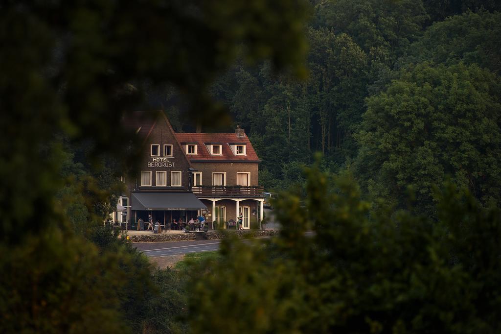 Hotel Bergrust Bemelen Экстерьер фото